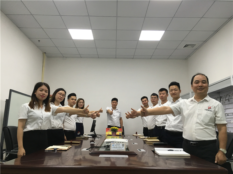 貝朗鋼絲自動成型機著裝、工作的要求是什么？